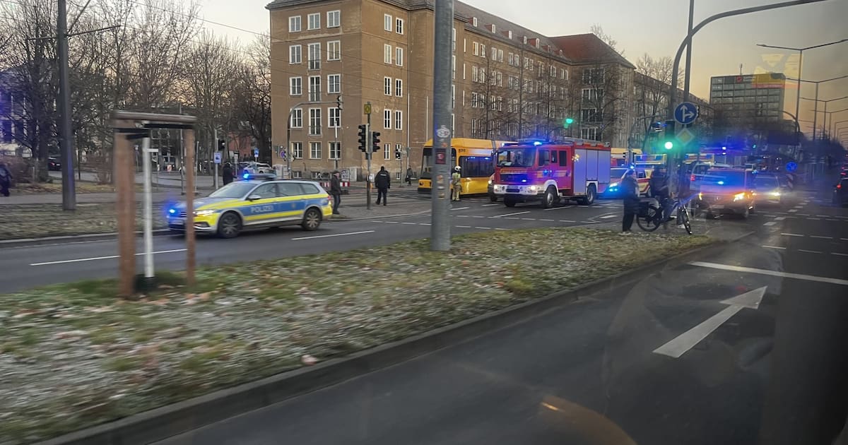 Dresden: Woman Hit by Tram at Stop in the Südvorstadt District